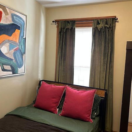 Dorothy'S Bed & Breakfast Чикаго Екстериор снимка